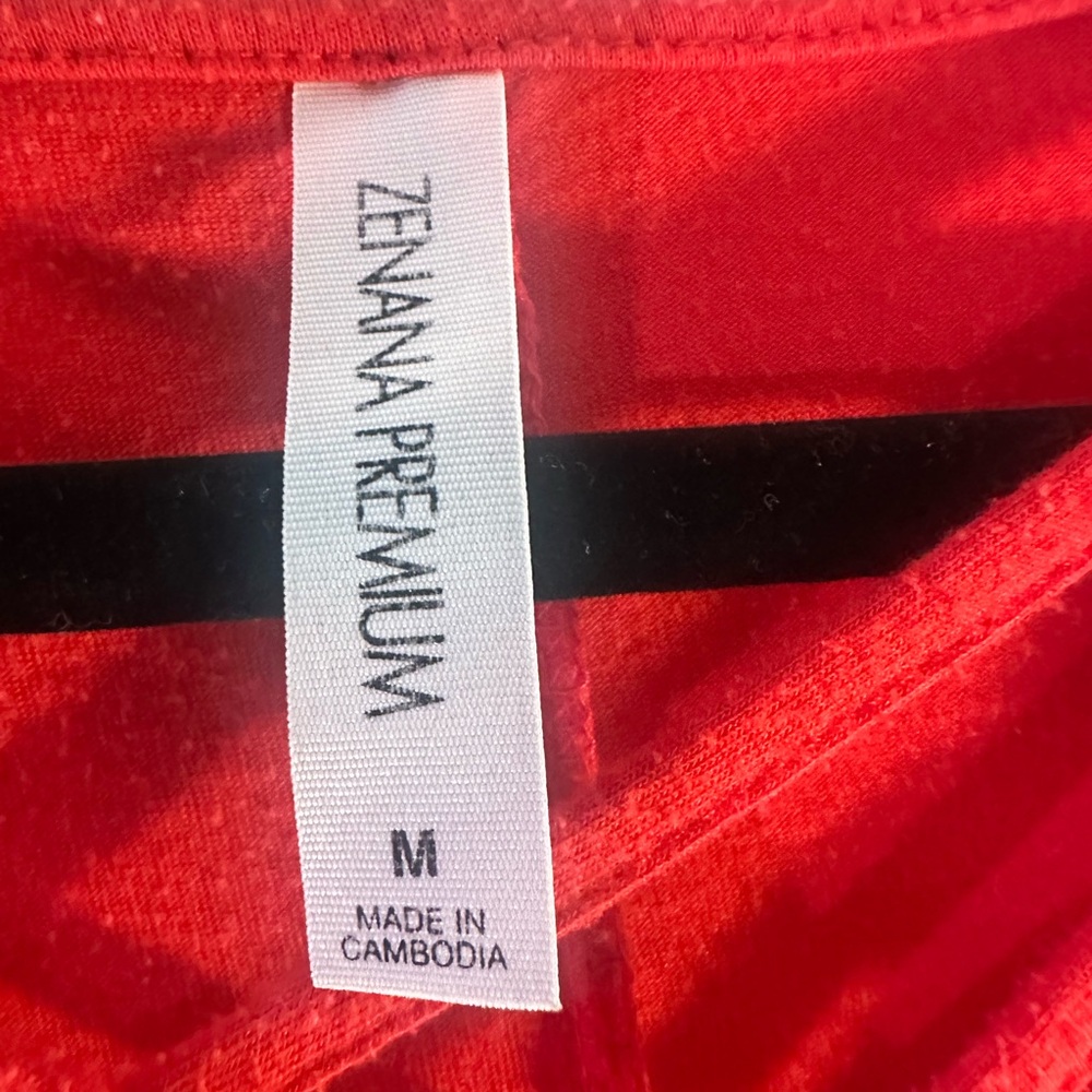 Zenana Outfitters Red Crisscross Neck Tunic - Picture 3 of 3